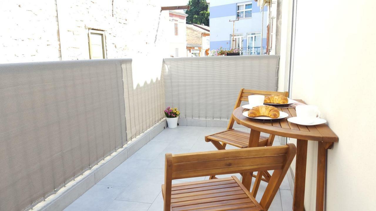 Apartment Imperia *** Pula Exterior photo